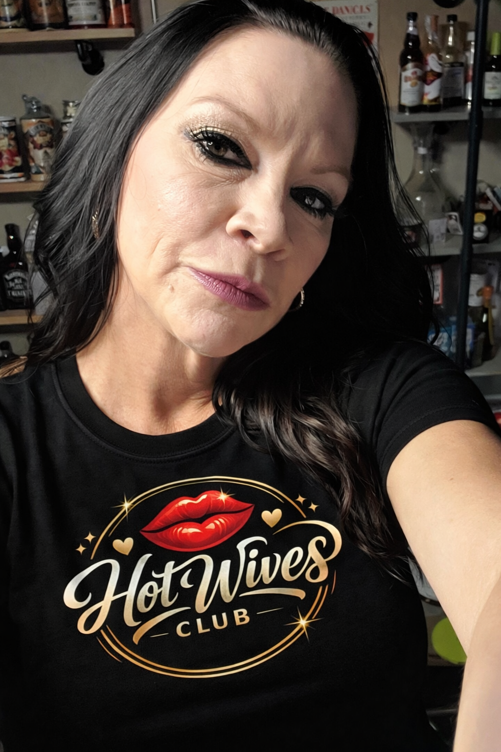 Hotwives Club Tshirt